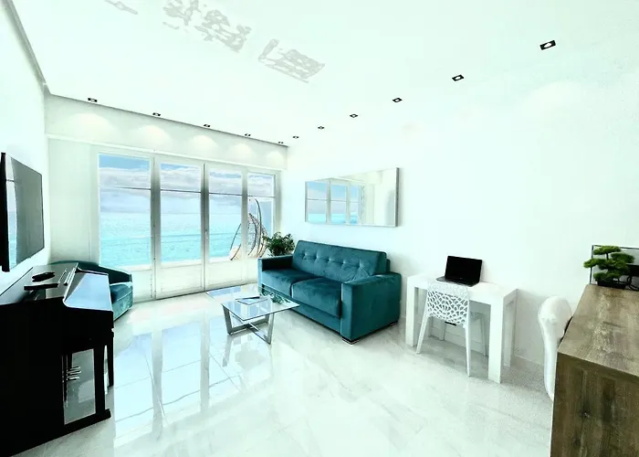 Sea View - Promenade Des * Nice